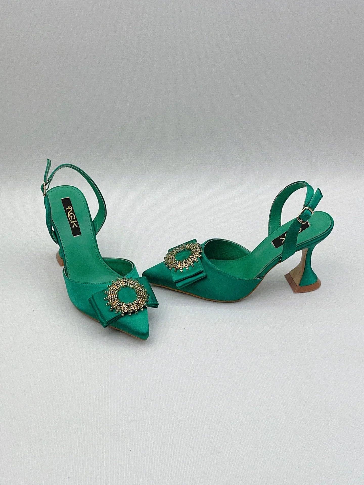 European And American Pointed Toe Rhinestone Closed Toe Strap High Heel Sandals - VAleG