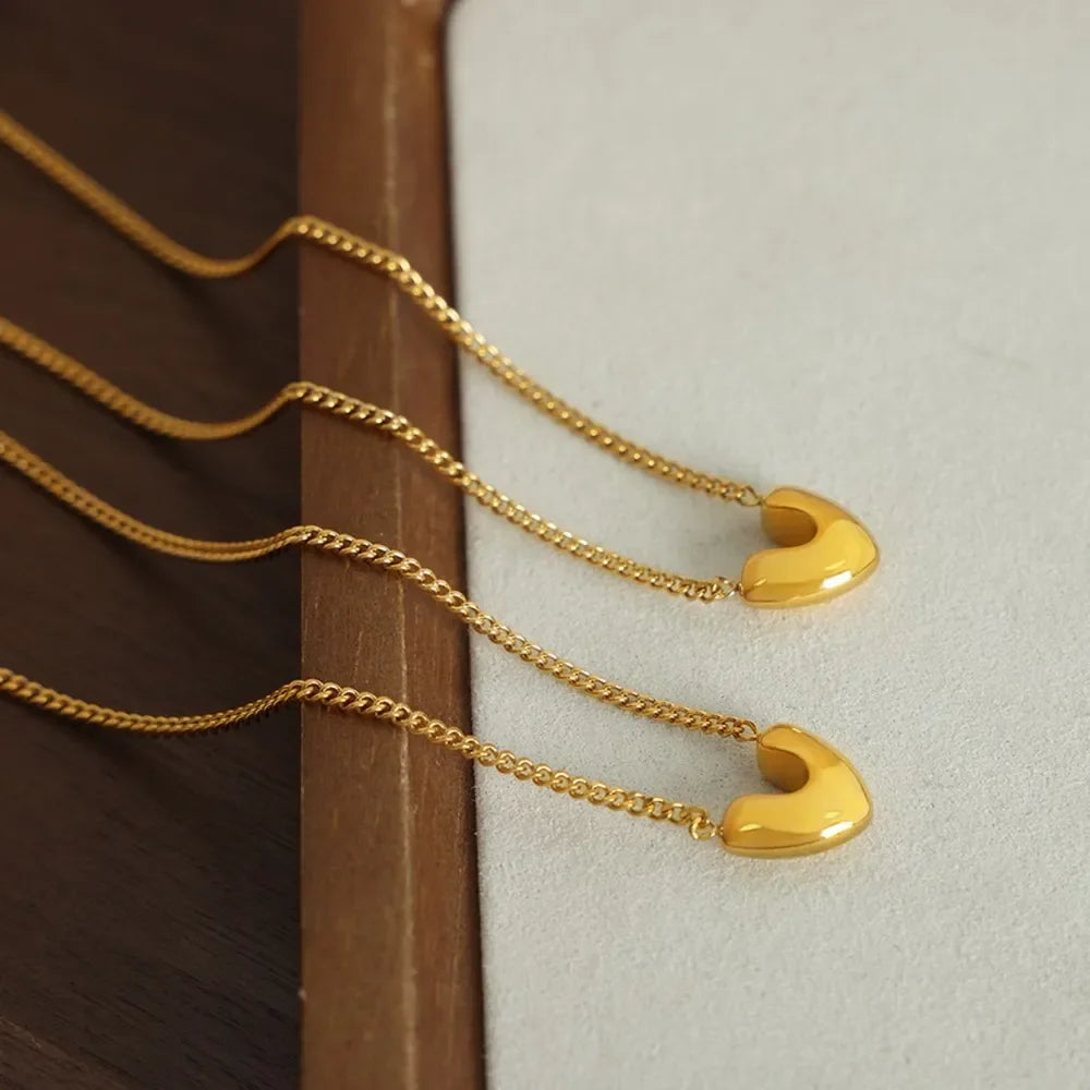 Gold-Plated Heart Pendant Necklace - VAleG