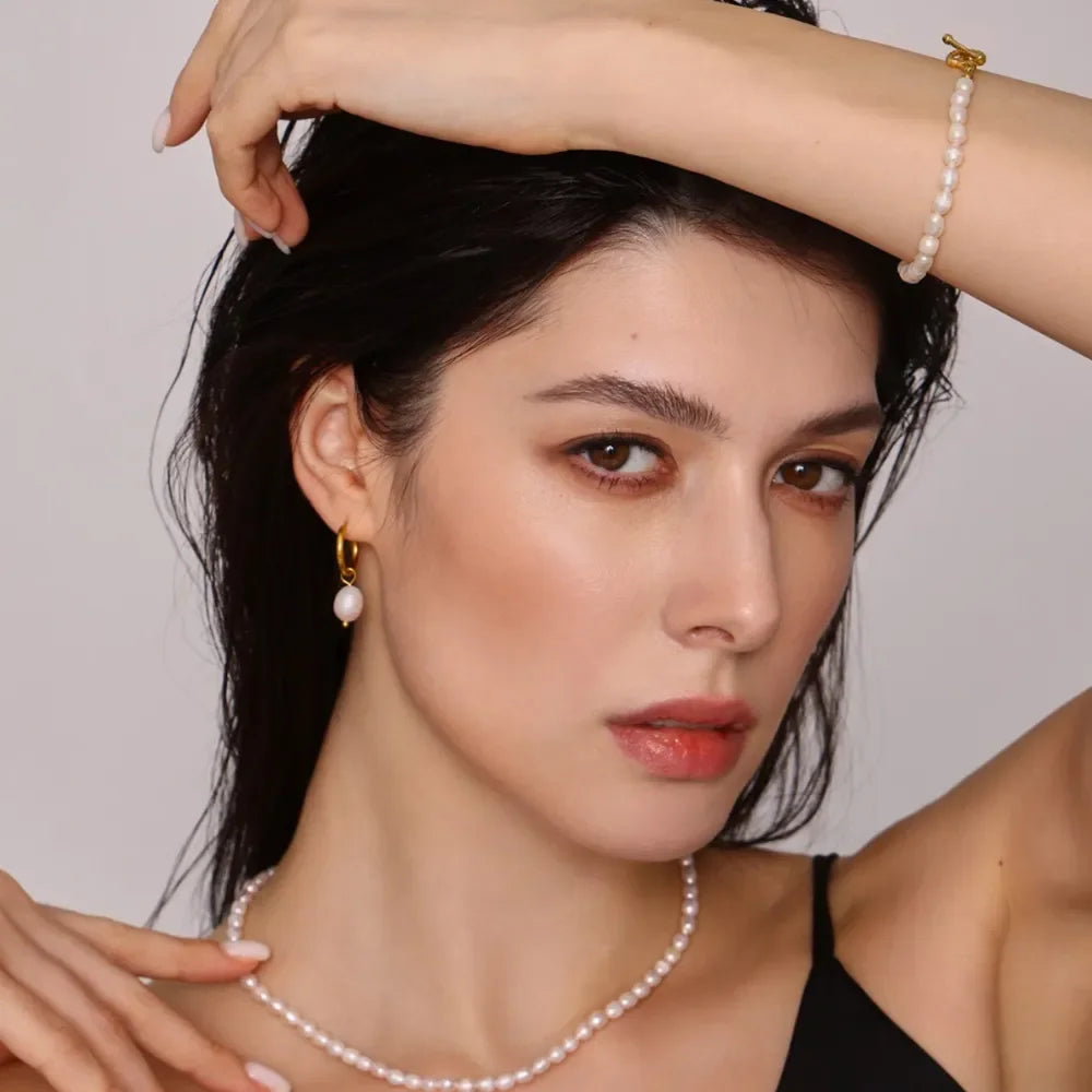 Pearl Necklace, Bracelet and Earrings 4-Piece Jewelry Set - VAleG