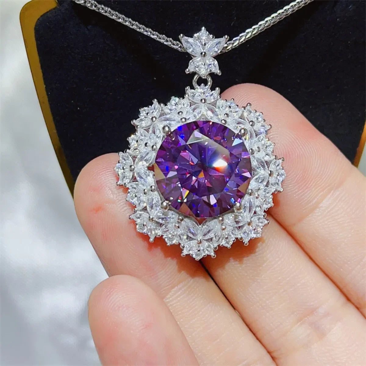 10 Carat Moissanite 925 Sterling Silver Necklace - VAleG