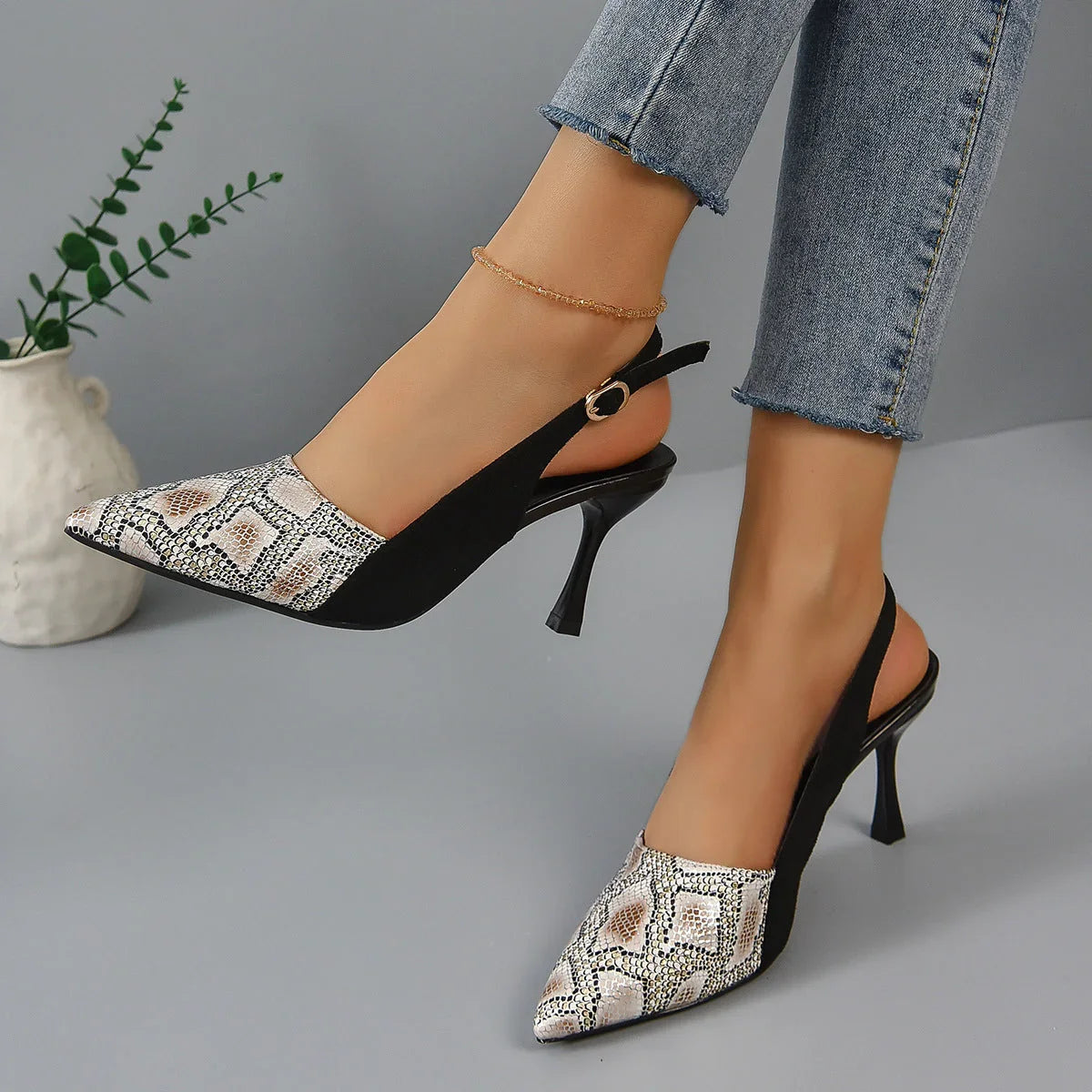 Snake Skin Pattern Face High-heeled Fashion Sandals Female - VAleG