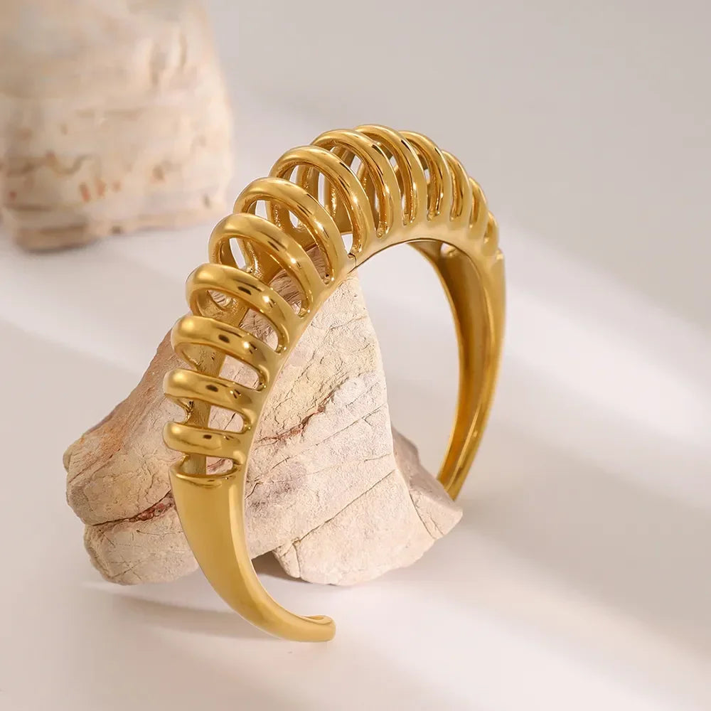 18K Gold-Plated Stainless Steel Cutout Bracelet - VAleG