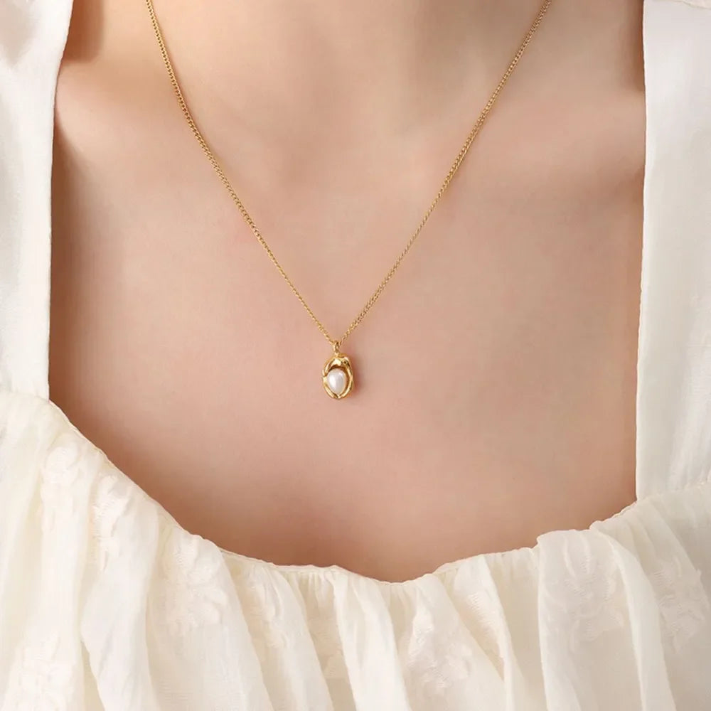 18K Gold-Plated Pearl Pendant Necklace - VAleG
