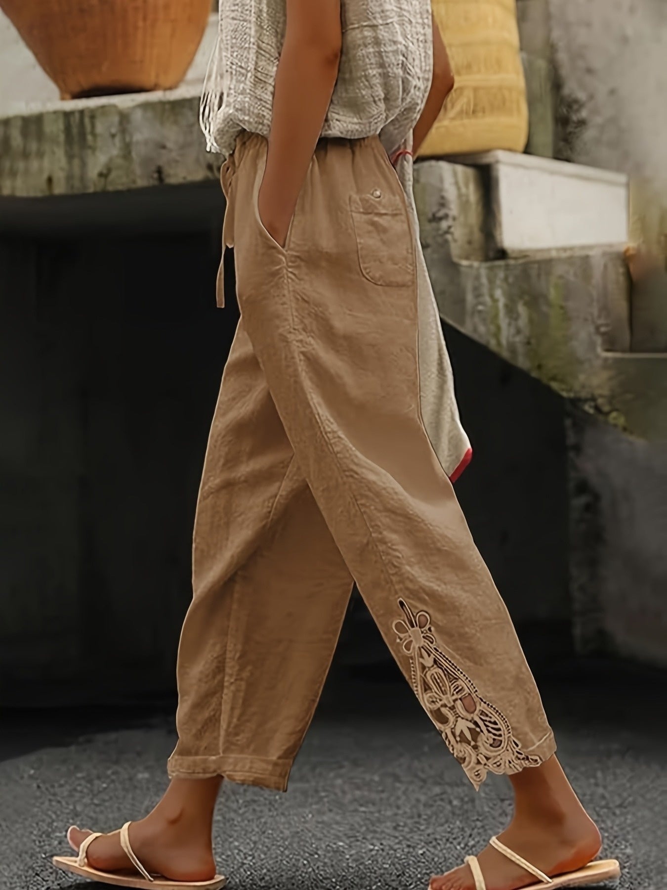 Pantaloni casual dritti da donna con coulisse in pizzo