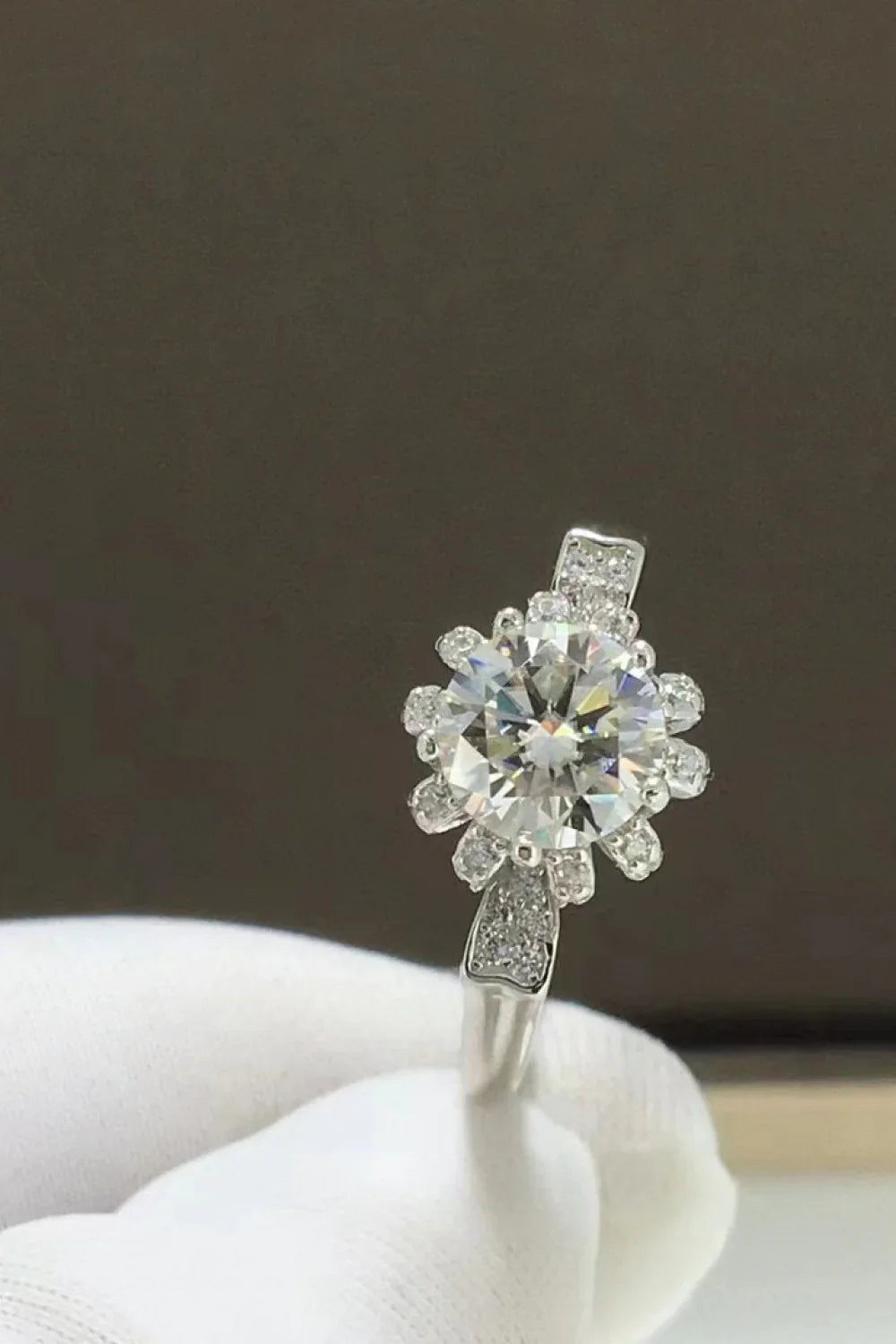 1 Carat Moissanite 925 Sterling Silver Ring - VAleG