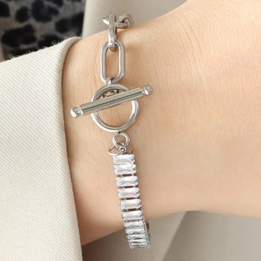 Zircon Titanium Steel Closure Bracelet - VAleG