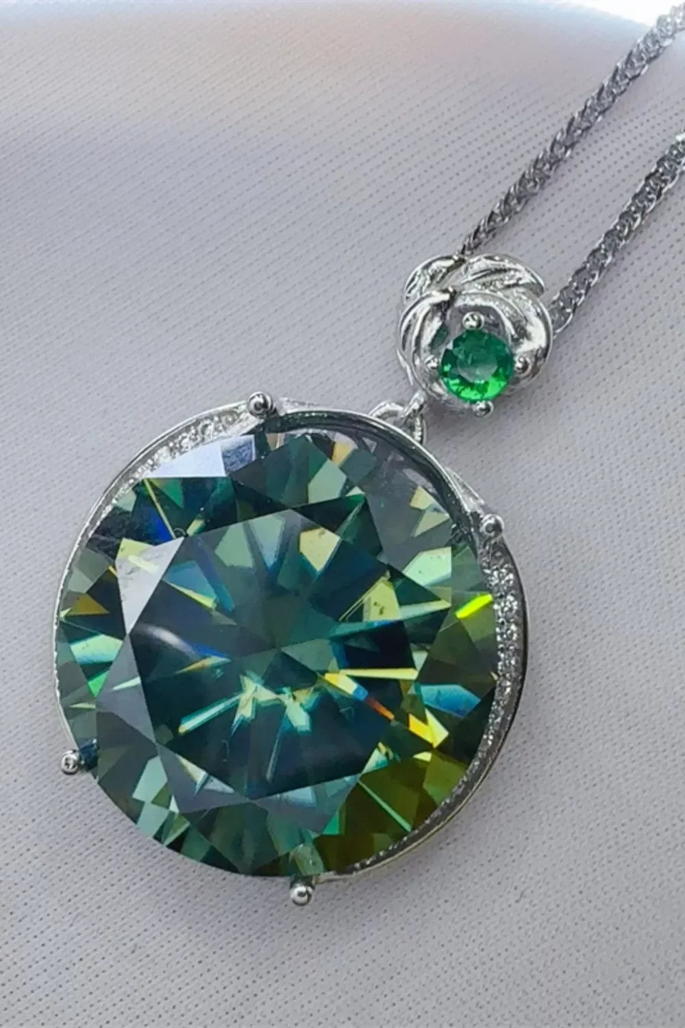 20 Carat Moissanite 925 Sterling Silver Pendant Necklace - VAleG
