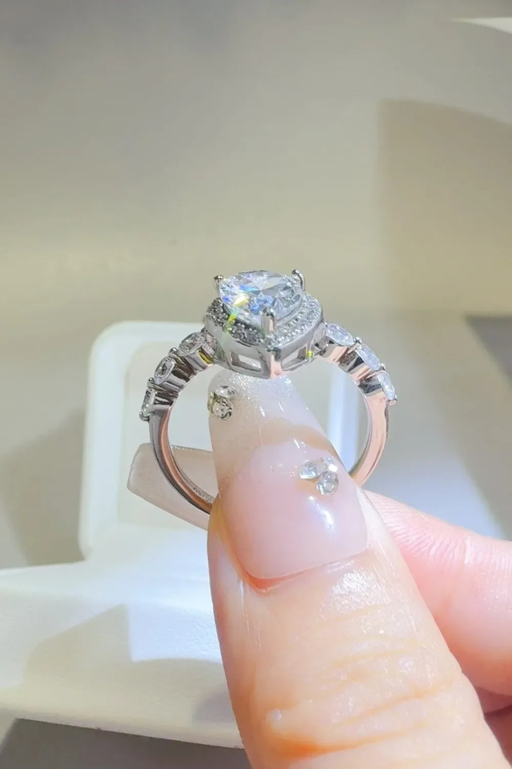 2 Carat Moissanite 925 Sterling Silver Ring - VAleG