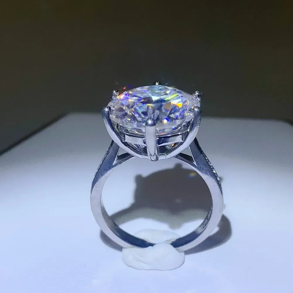 10 Carat Moissanite 925 Sterling Silver Ring - VAleG