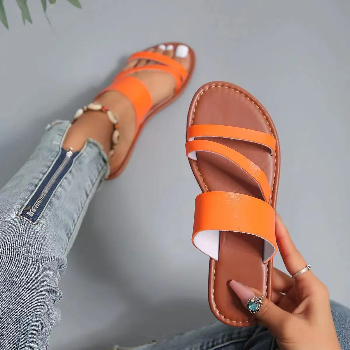 Personality Lightweight Slip-on Women's Slippers - VAleG