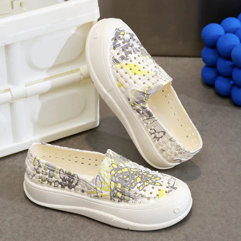 Soft Bottom Mesh Casual Breathable Waterproof Beach Shoes - VAleG