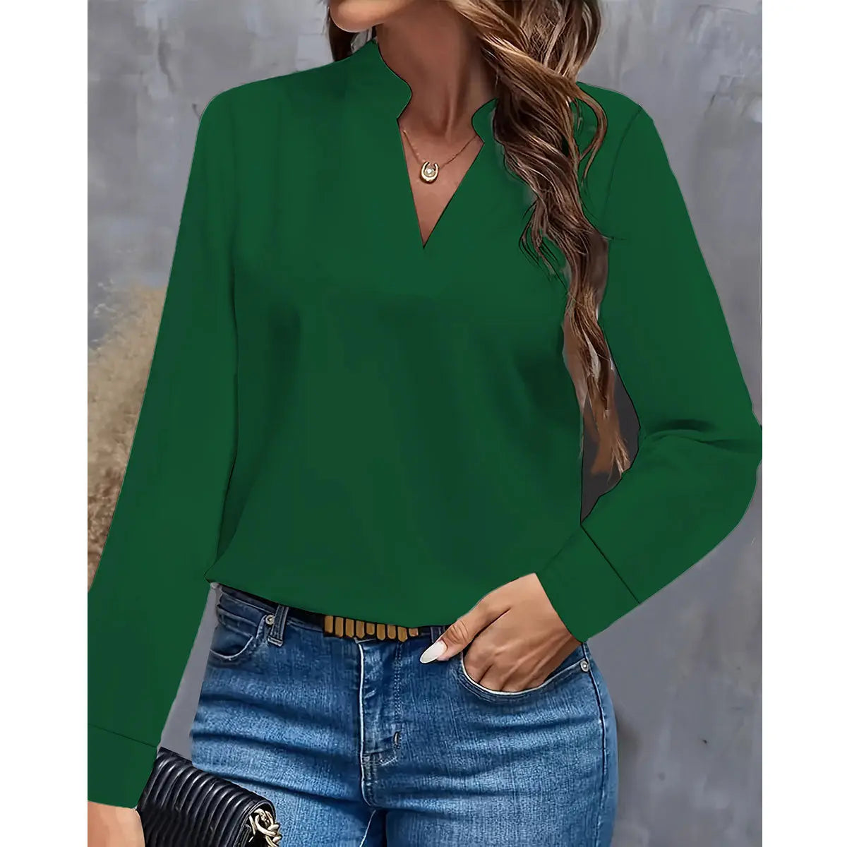 Camicia a Tinta Unita e Scollo a V - VAleG