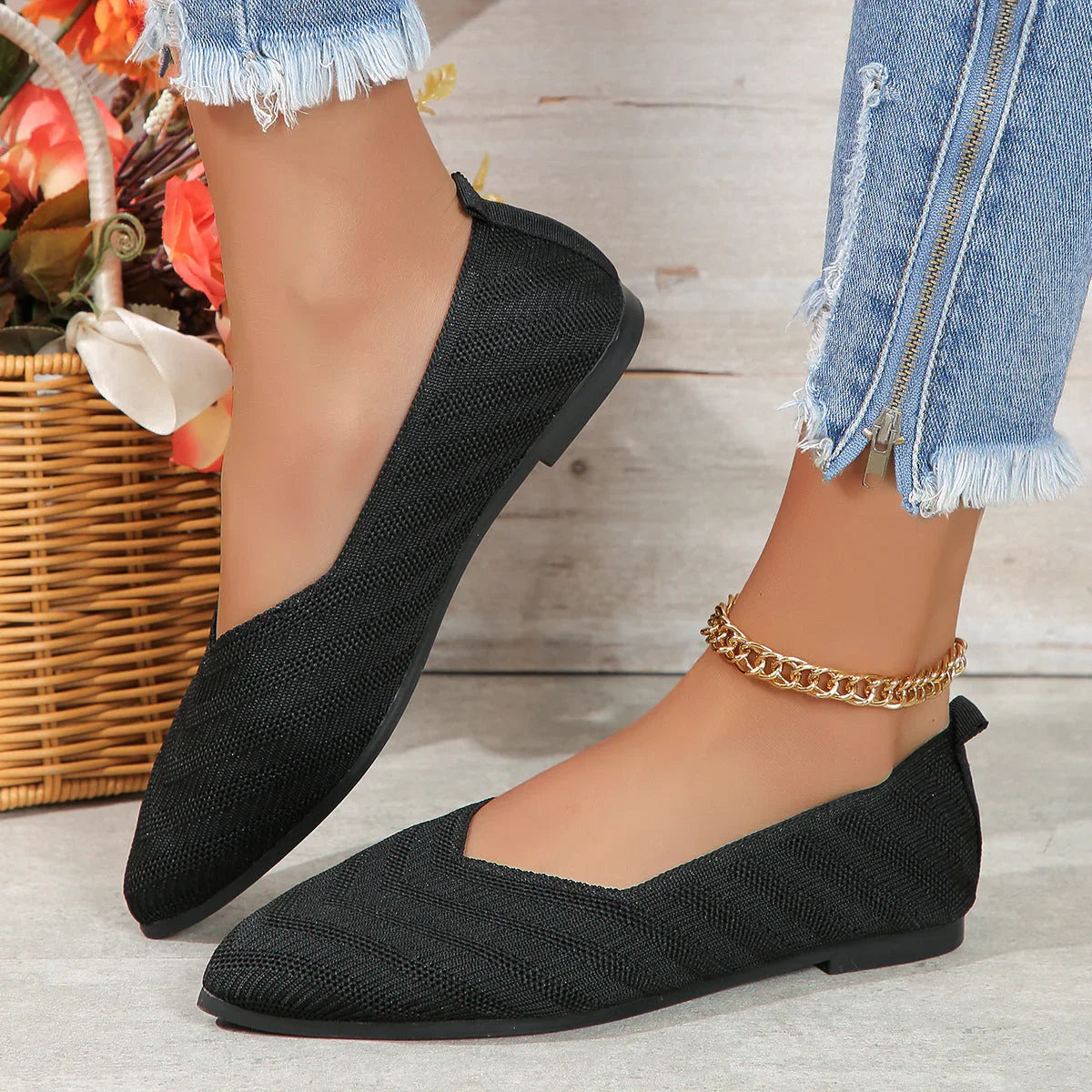 Plus Size Shallow Mouth Flyknit Pumps Popular Pointed-toe Slip-on - VAleG
