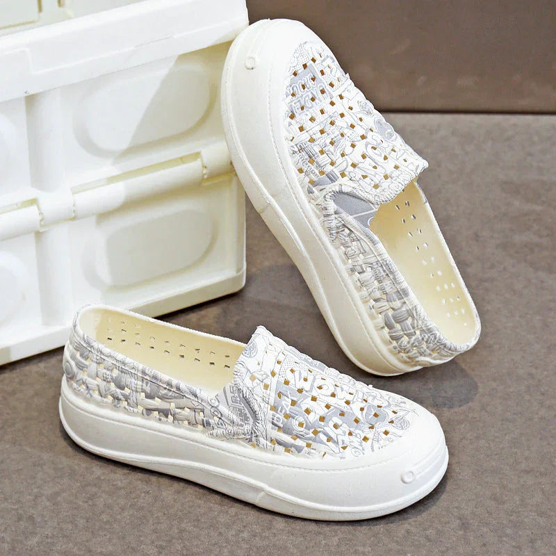 Soft Bottom Mesh Casual Breathable Waterproof Beach Shoes - VAleG