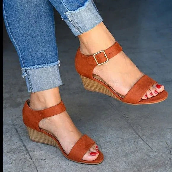 Women's Fashion Wedge Buckle Strap Plus Size Sandals - VAleG