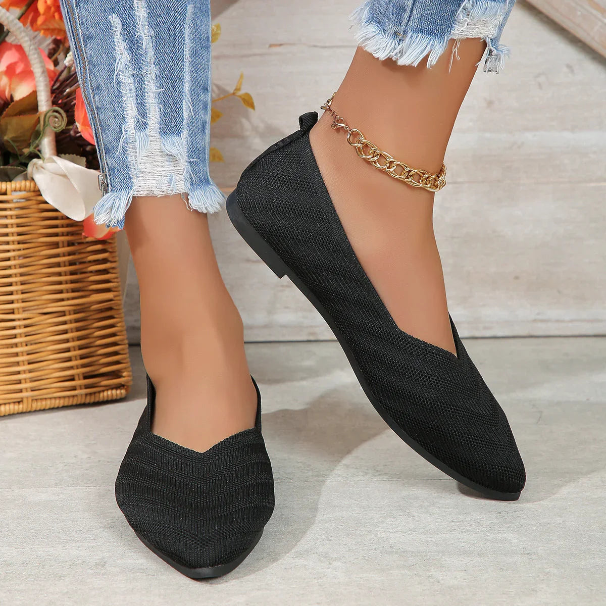 Plus Size Shallow Mouth Flyknit Pumps Popular Pointed-toe Slip-on - VAleG