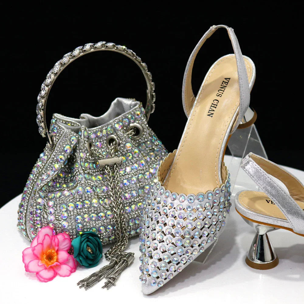 Colorful Stone Bucket Handbag With Pointed Toe Women's Pumps Middle Heel - VAleG