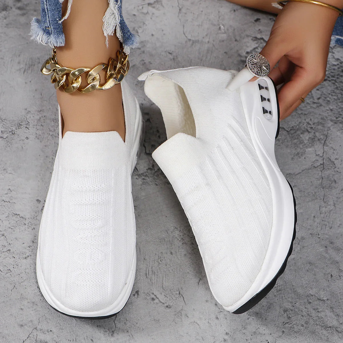 Plus Size Flying Woven Breathable Sports Shoes Women - VAleG