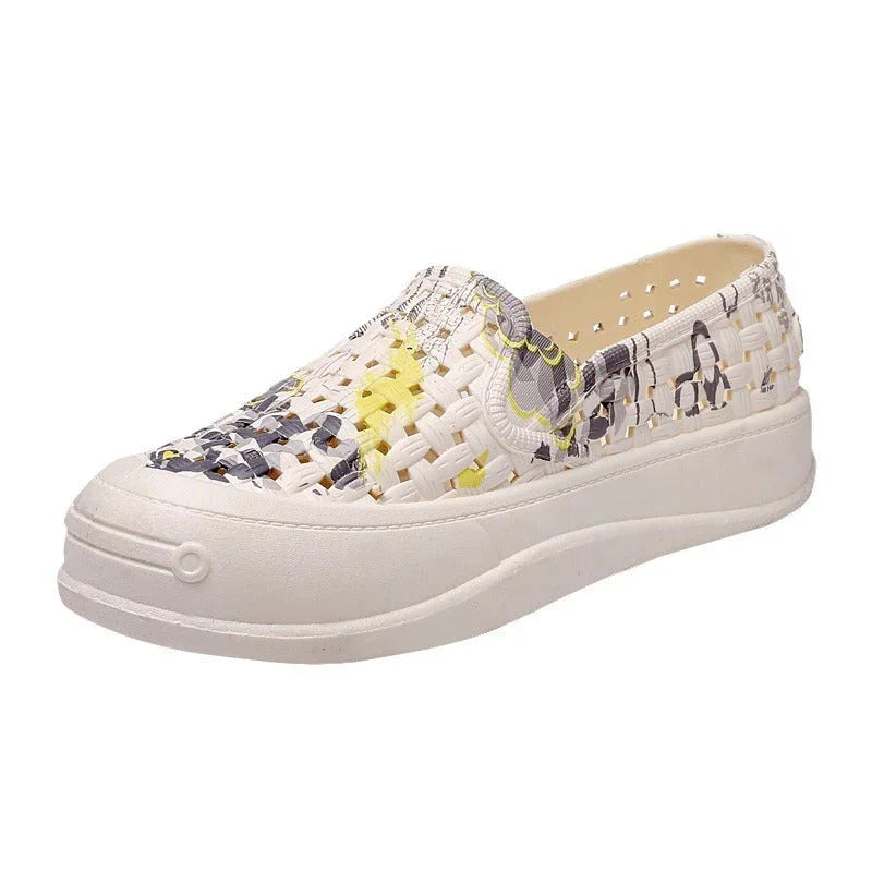 Soft Bottom Mesh Casual Breathable Waterproof Beach Shoes - VAleG
