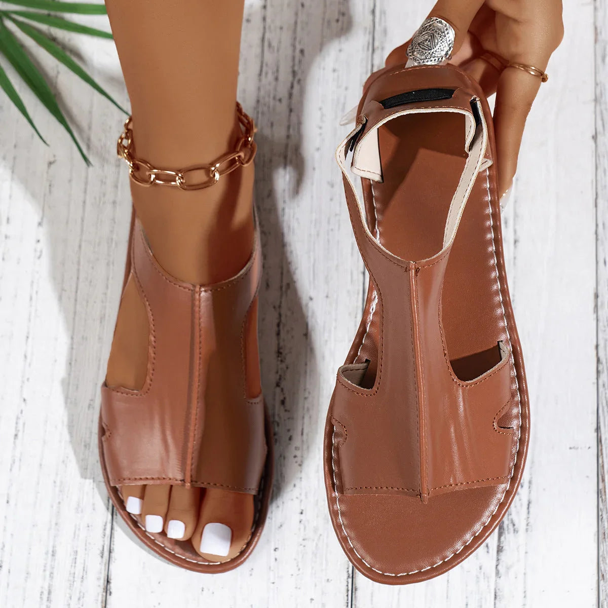 Casual Style Round Toe Fish Mouth Side Empty Heel Outer Wear Plus Size Women's Sandals - VAleG