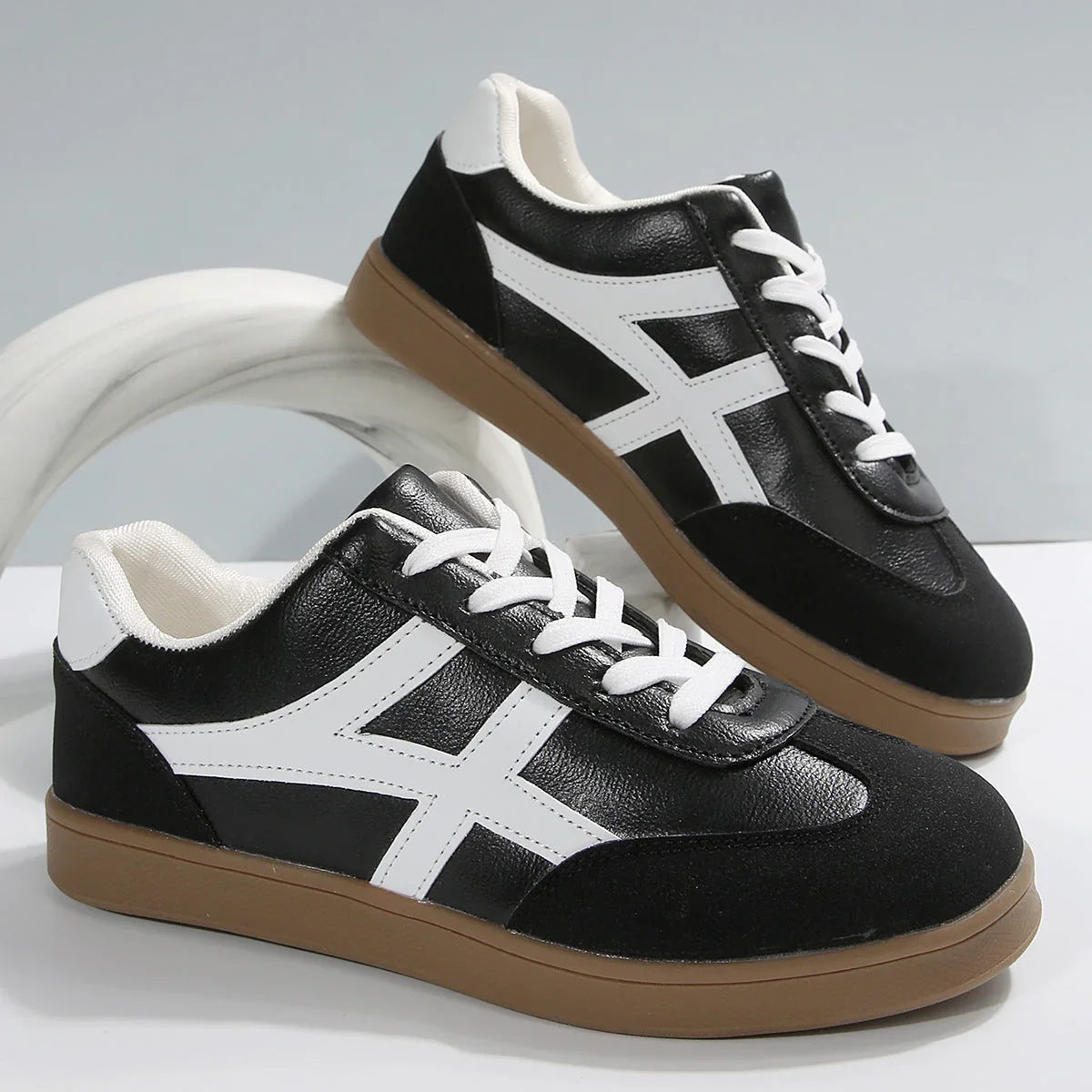 Large Size White Shoes Women's Retro Fashion Round Head Sports - VAleG
