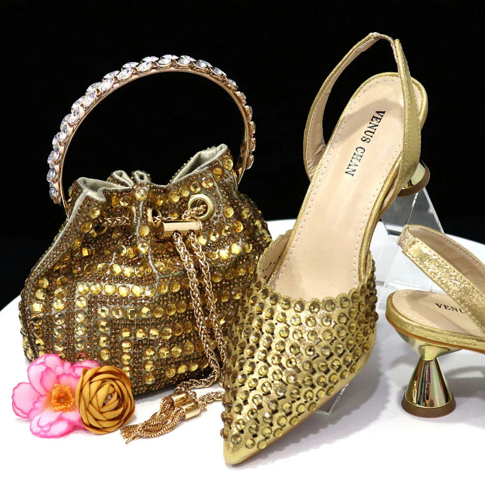 Colorful Stone Bucket Handbag With Pointed Toe Women's Pumps Middle Heel - VAleG
