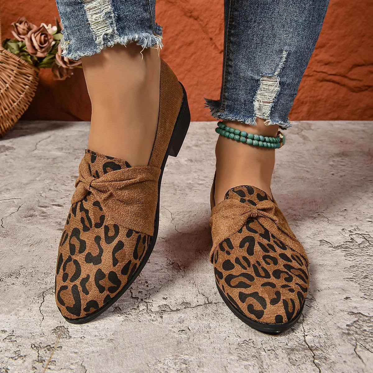 Women's Slip-on Leopard Print Casual Suede Slip-on Shoes - VAleG