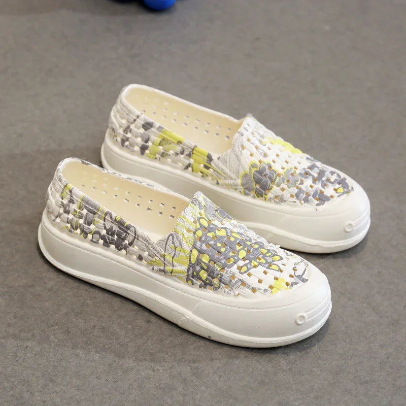 Soft Bottom Mesh Casual Breathable Waterproof Beach Shoes - VAleG