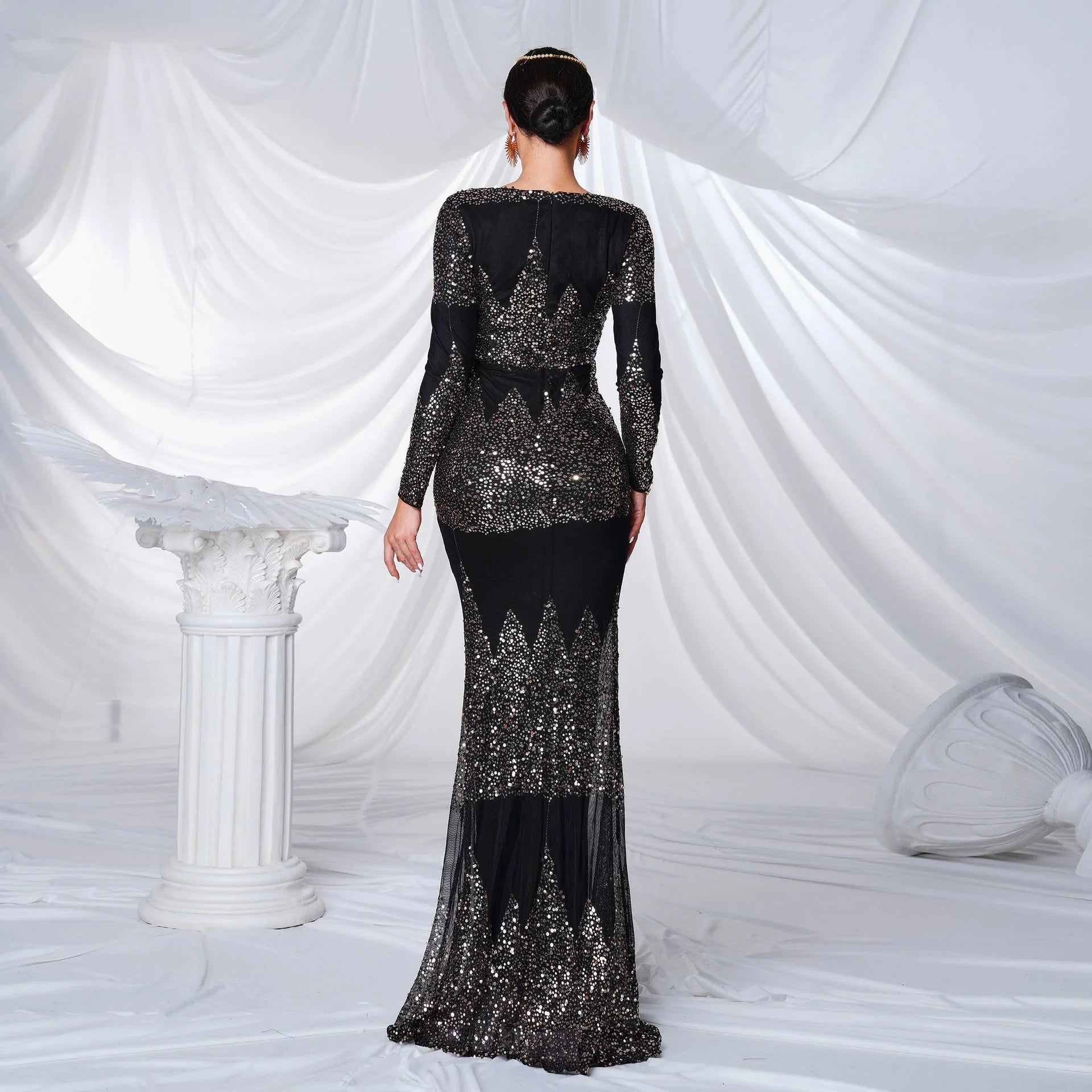 Long Sleeve V-neck Sexy Slim-fit Long Sequined Banquet Evening Dress - VAleG