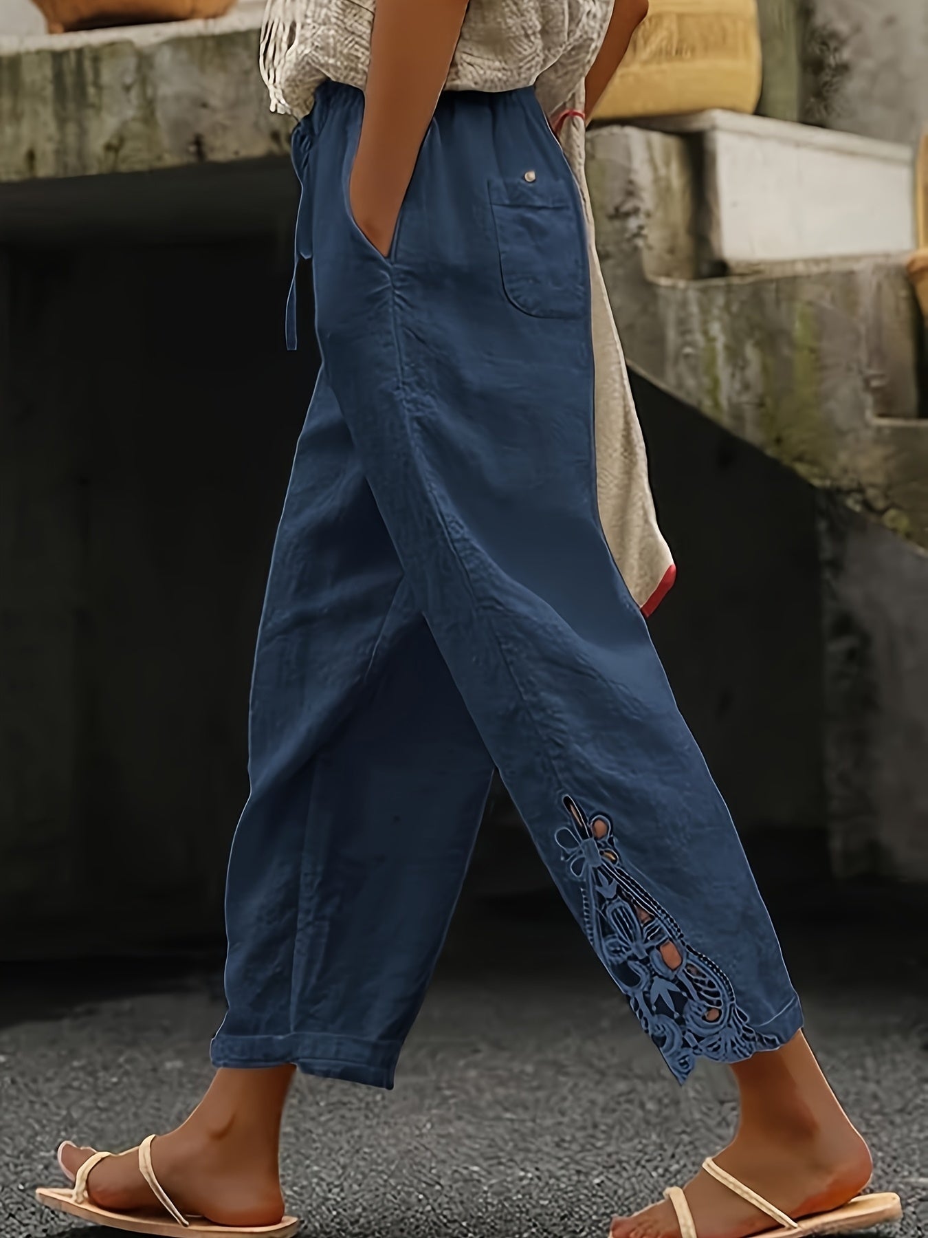 Pantaloni casual dritti da donna con coulisse in pizzo