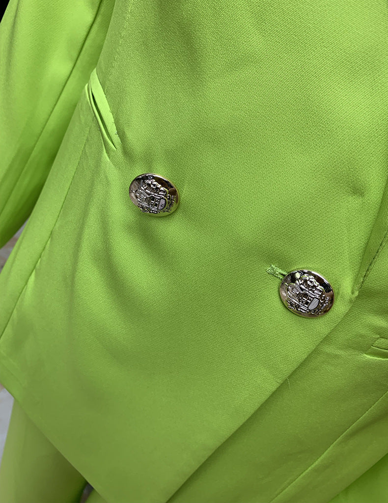 Elegante completo da donna con giacca e pantaloni