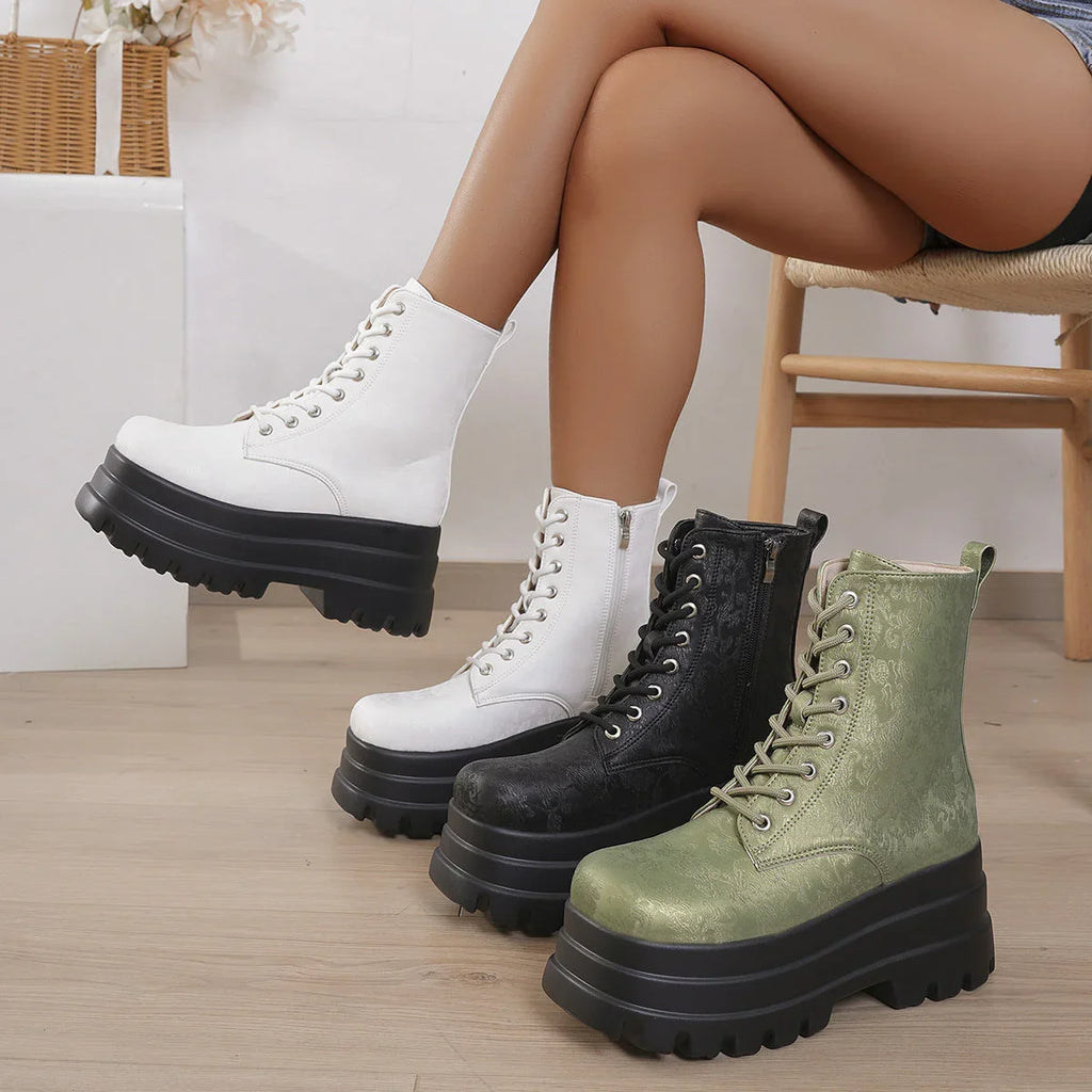 Women's Three-layer Platform Plus Round Toe Patchwork Retro Cool Martin Boots - VAleG