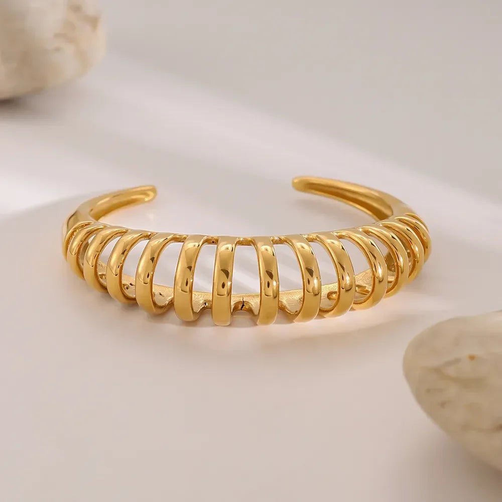 18K Gold-Plated Stainless Steel Cutout Bracelet - VAleG
