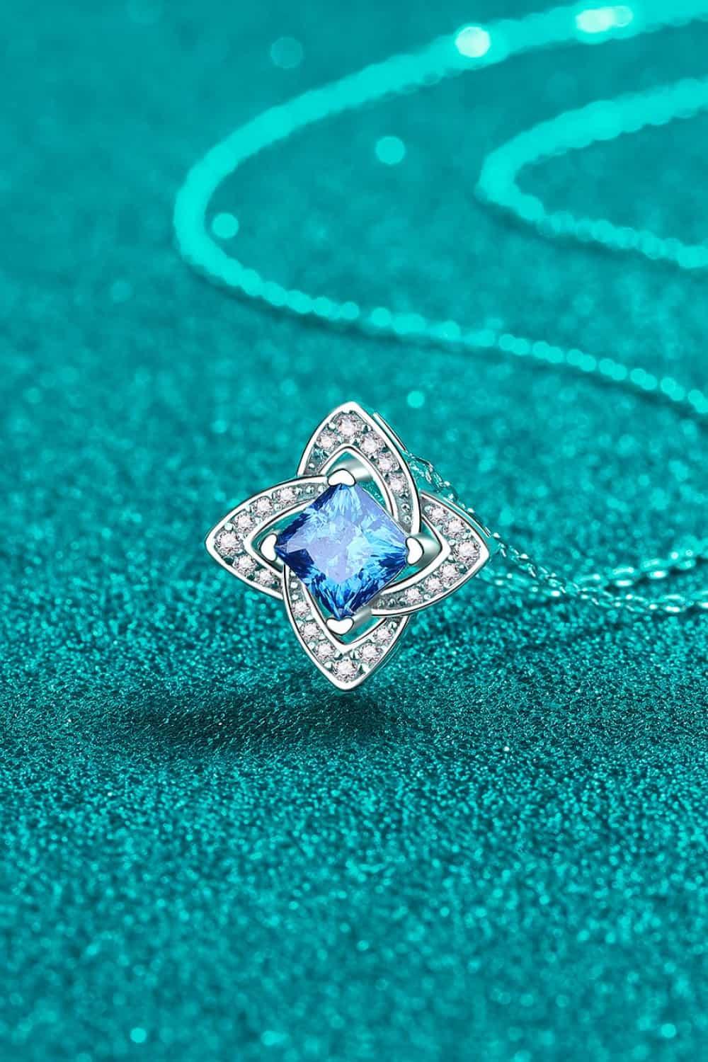 1 Carat Moissanite Floral Pendant Necklace - VAleG