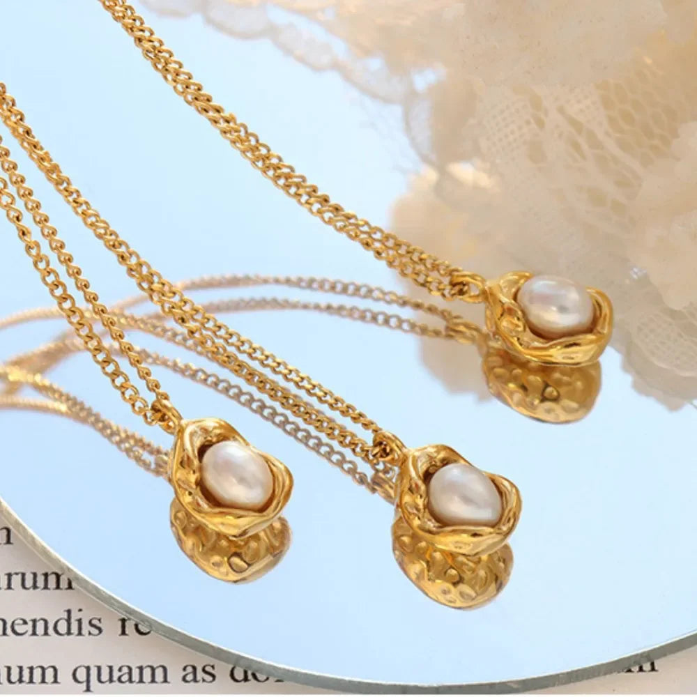 18K Gold-Plated Pearl Pendant Necklace - VAleG