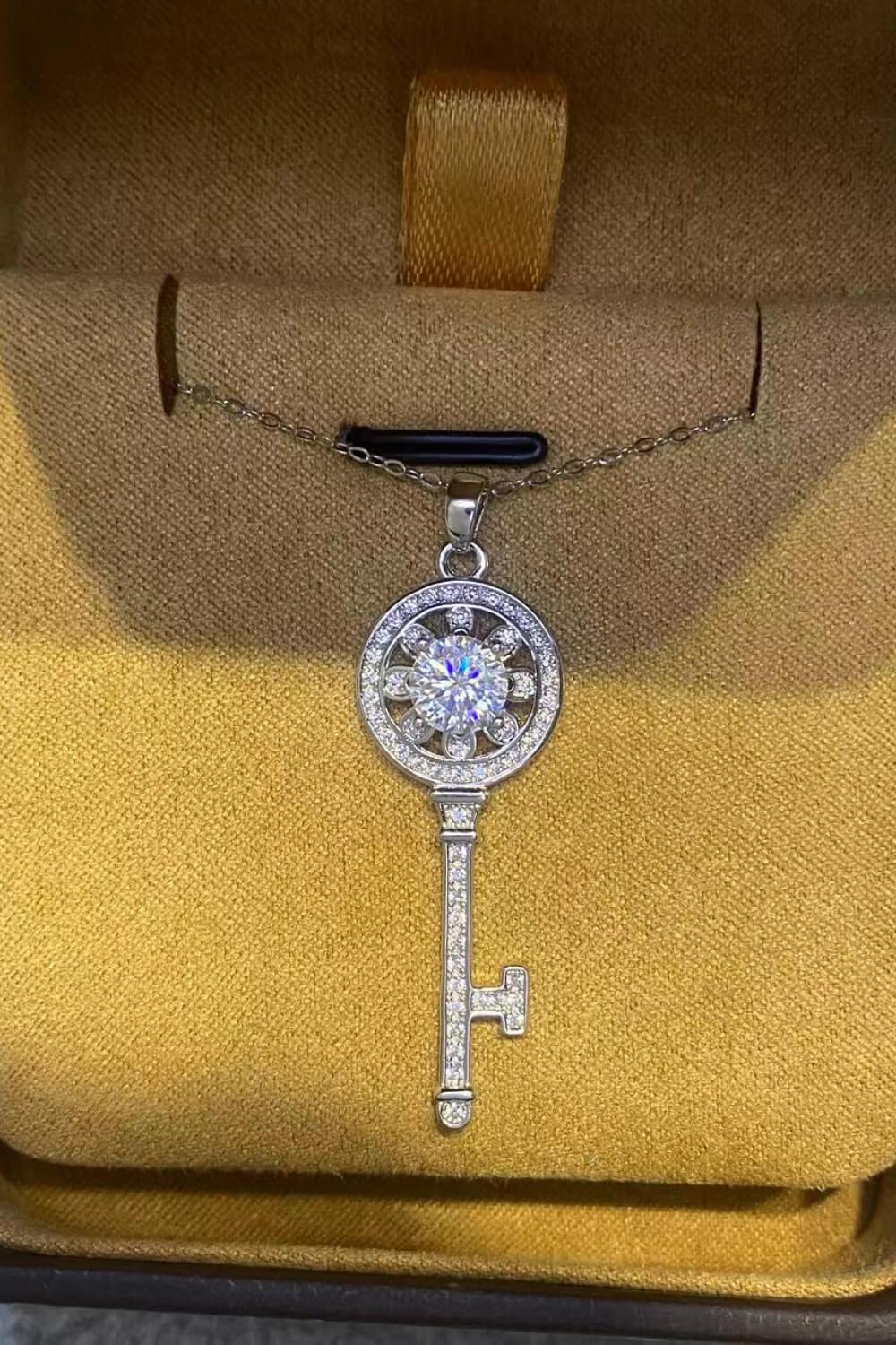1 Carat Moissanite Platinum-Plated Key Pendant Necklace - VAleG