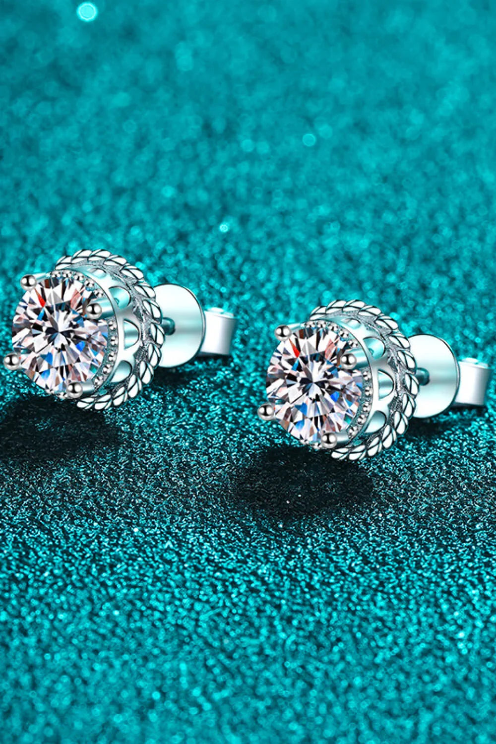 1 Carat Moissanite Rhodium-Plated Round Stud Earrings - VAleG
