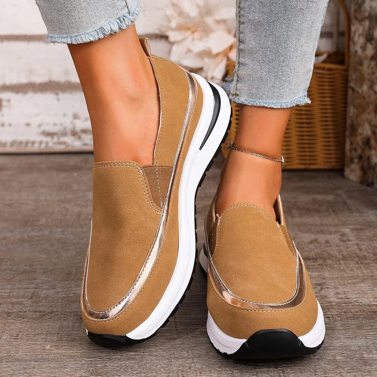 Autumn And Winter New Platform Soft Leather Soft Bottom Women's Shoes - VAleG