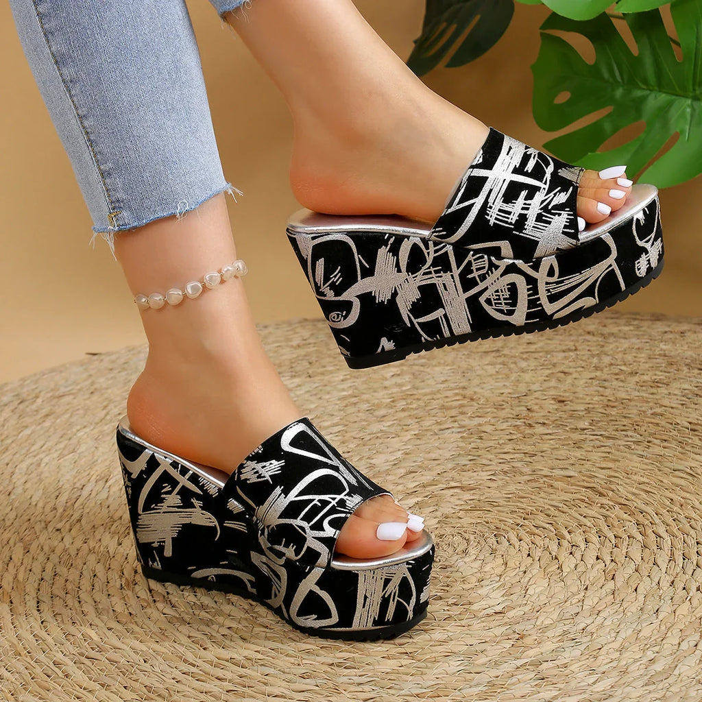 Round Toe Wedge Printed Slippers - VAleG