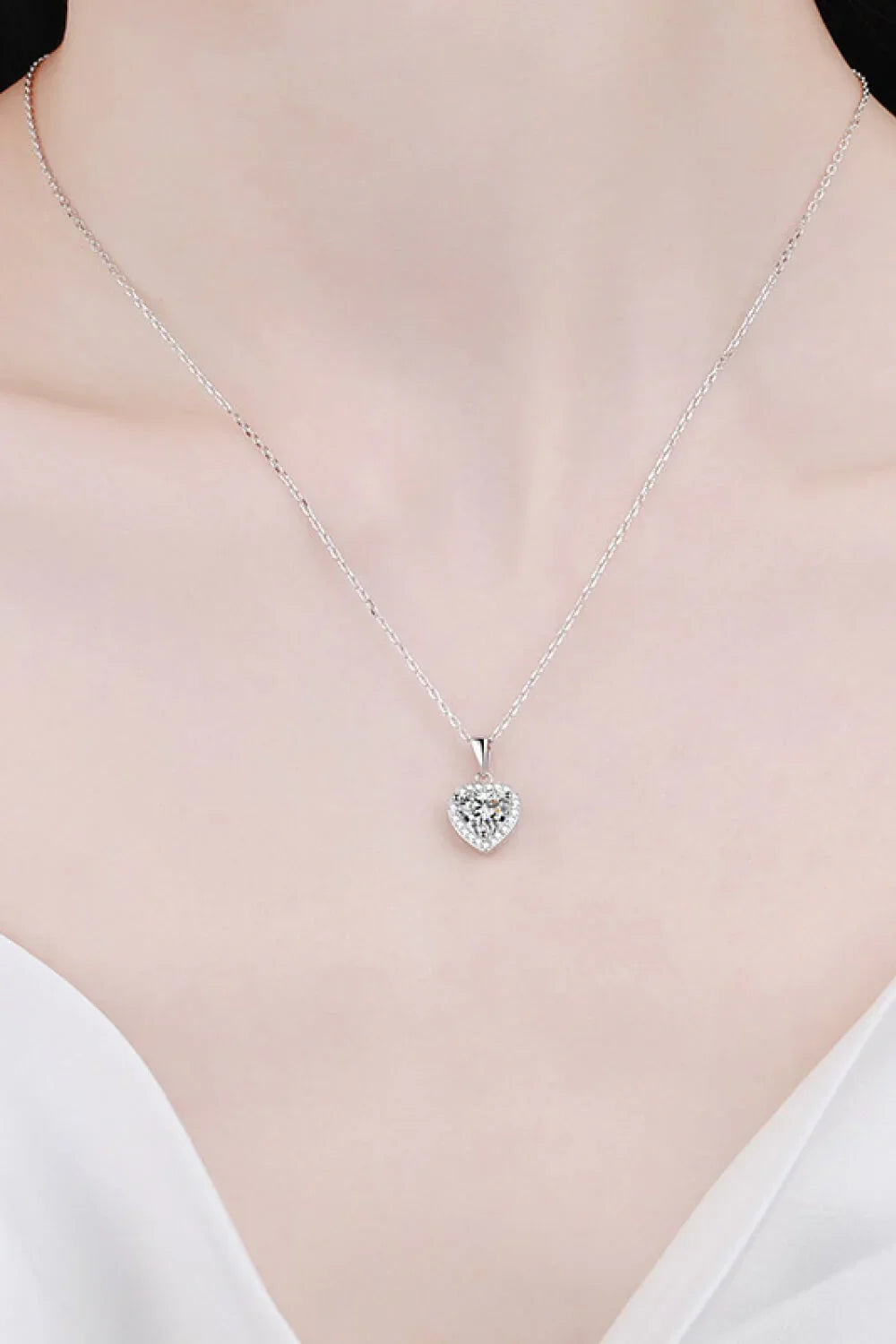 1 Carat Moissanite Heart Pendant Chain Necklace - VAleG