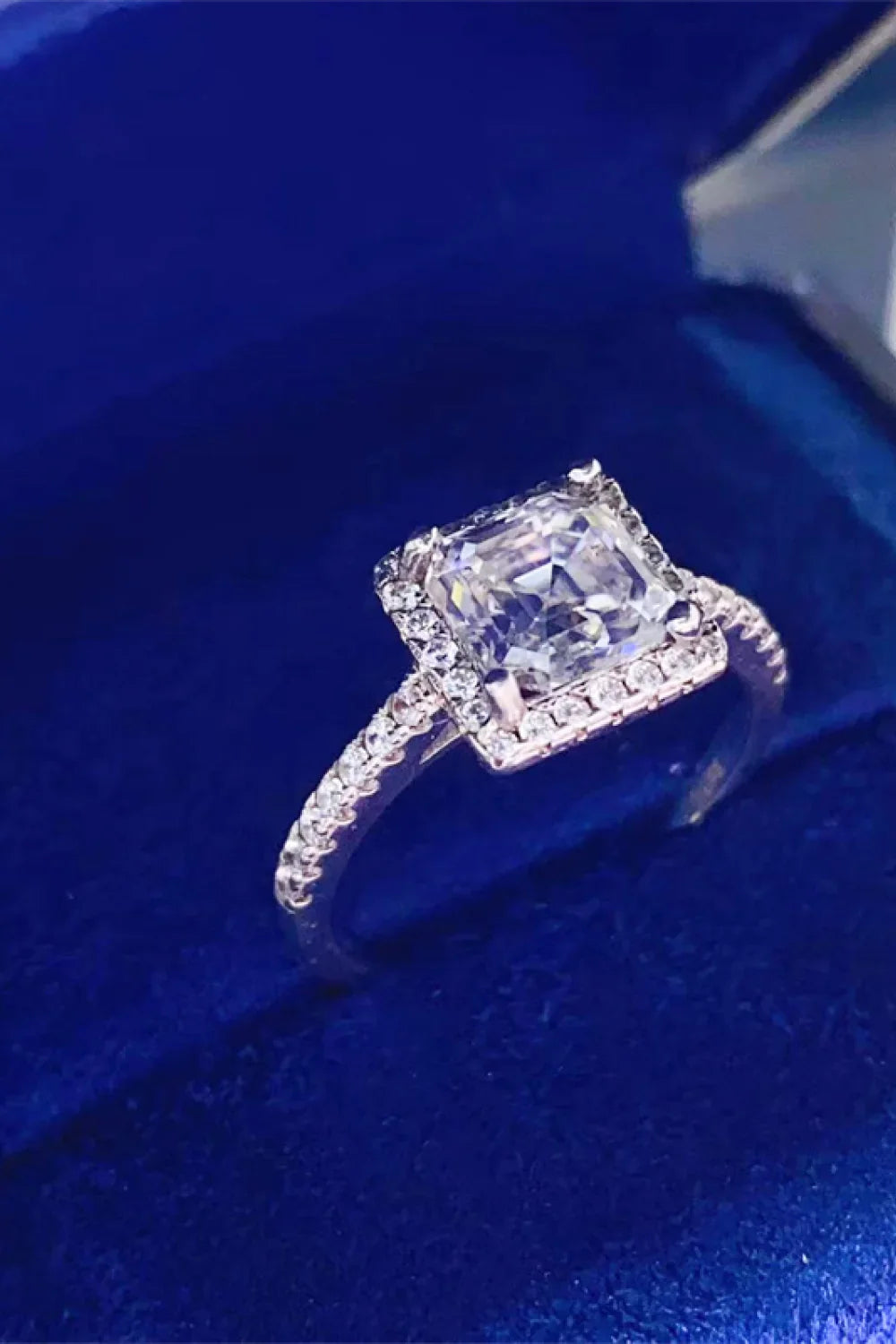 2 Carat Moissanite 925 Sterling Silver Ring - VAleG