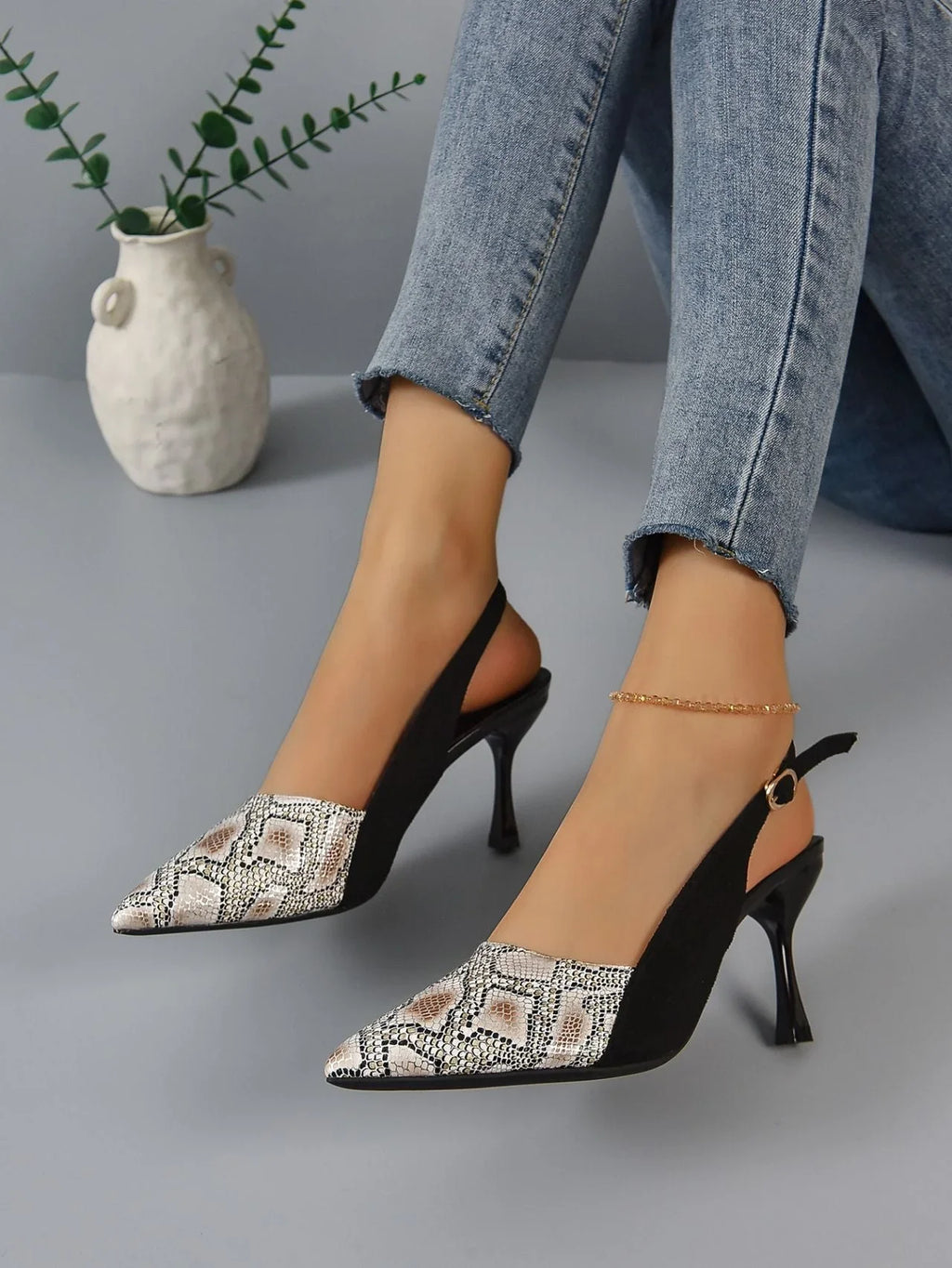 Snake Skin Pattern Face High-heeled Fashion Sandals Female - VAleG