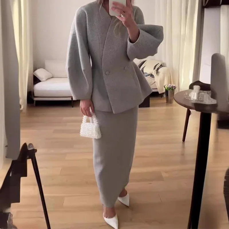 Abito da donna con gonna e maniche a sbuffo, tinta unita e bottoni