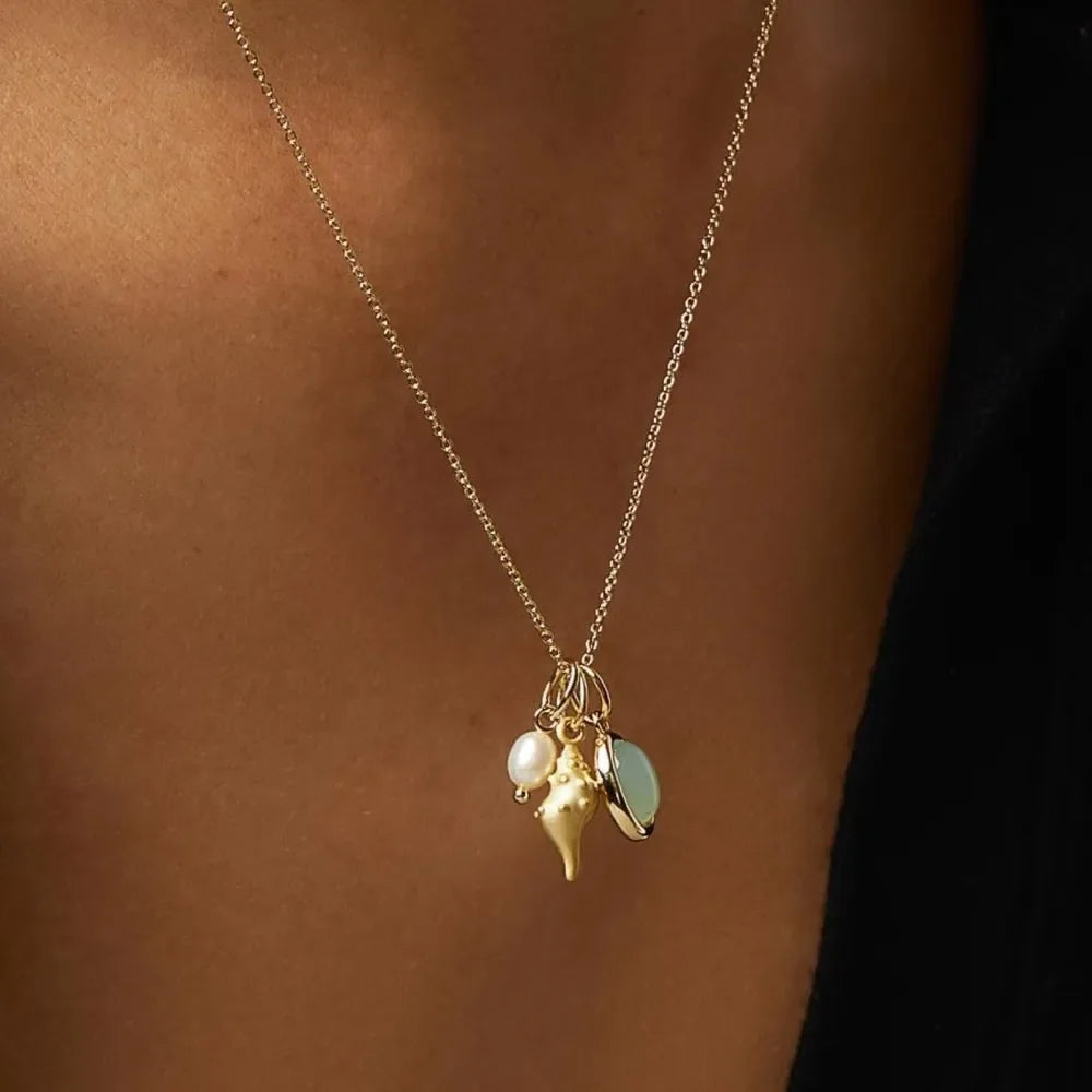 14K Gold-Plated Natural Crystal Conch Pendant Necklace - VAleG