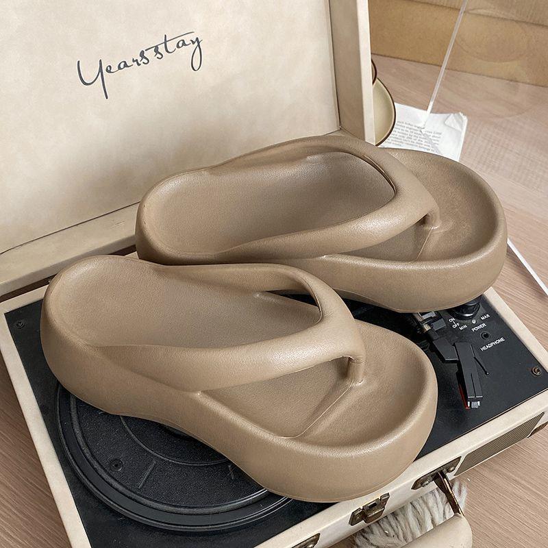Women's Soft-soled Shit Feeling Beach Slippers - VAleG