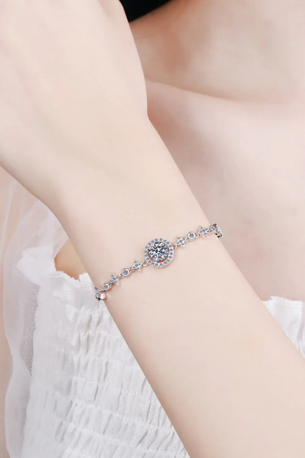 Adored Show You The Way Moissanite Bracelet - VAleG
