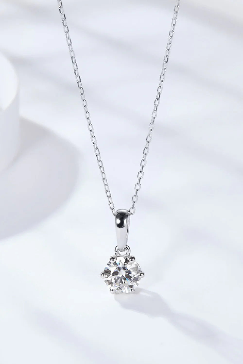 2 Carat 6-Prong Moissanite Pendant Necklace - VAleG