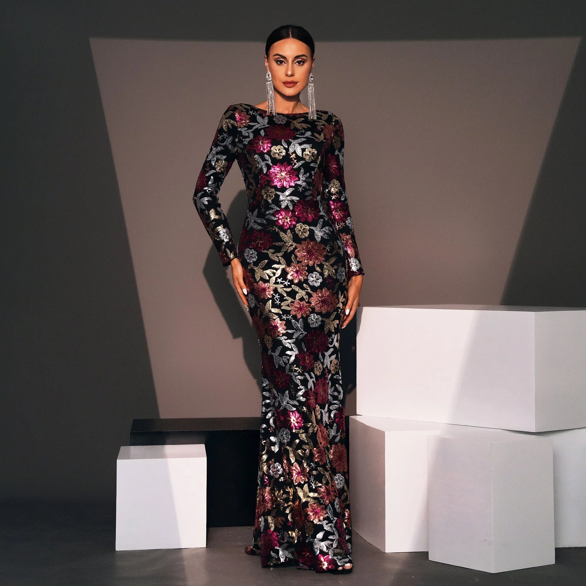 Evening Gown Long Sleeve Temperament Crew Neck Long Sequined Banquet Bridesmaid Dress - VAleG