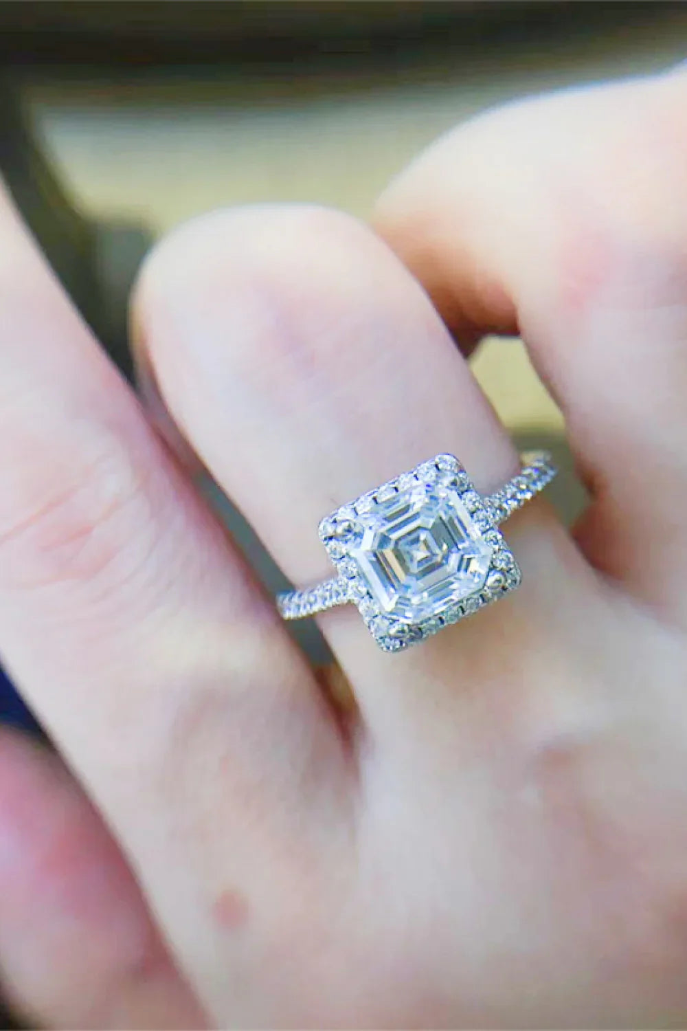 2 Carat Moissanite 925 Sterling Silver Ring - VAleG