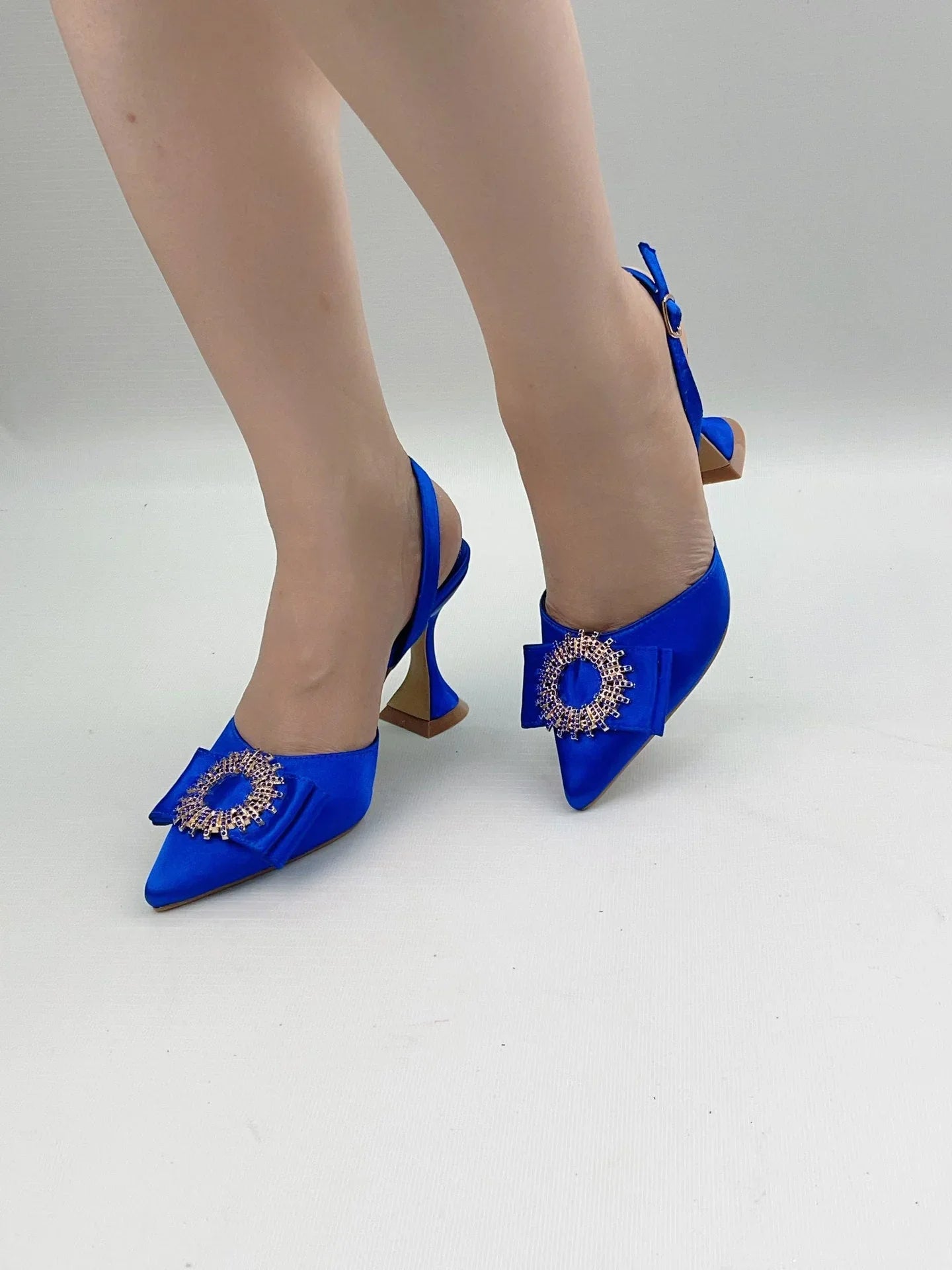 European And American Pointed Toe Rhinestone Closed Toe Strap High Heel Sandals - VAleG